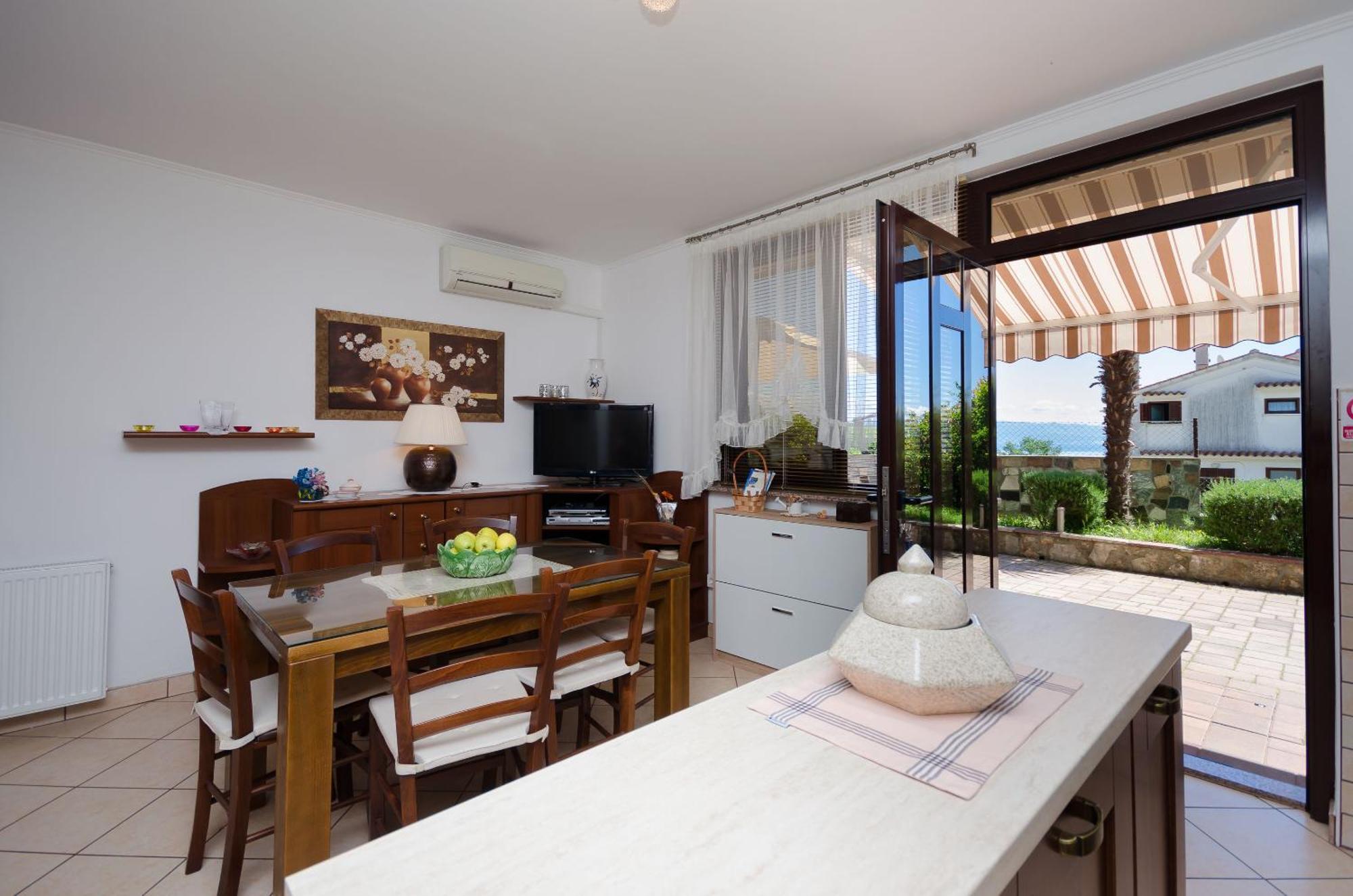Apartments Zeljko ลอฟราน ภายนอก รูปภาพ