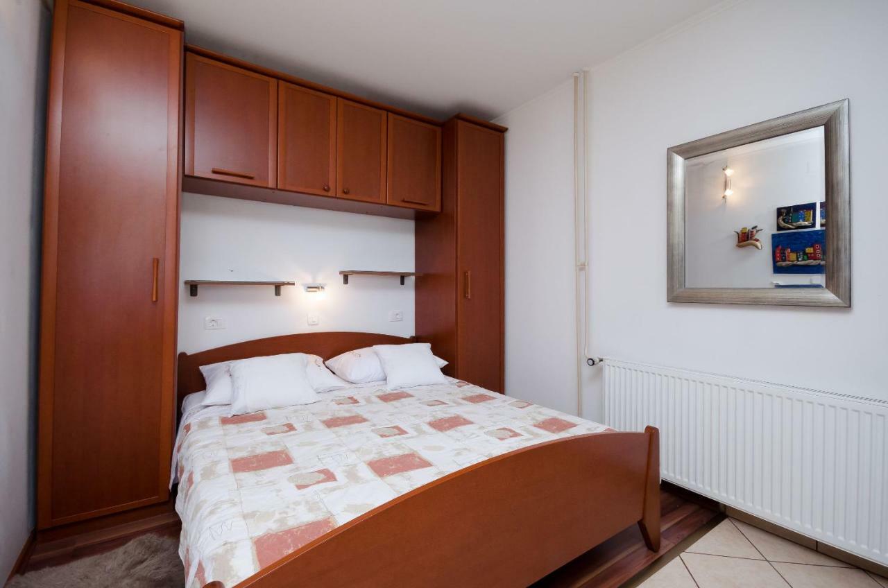 Apartments Zeljko ลอฟราน ภายนอก รูปภาพ
